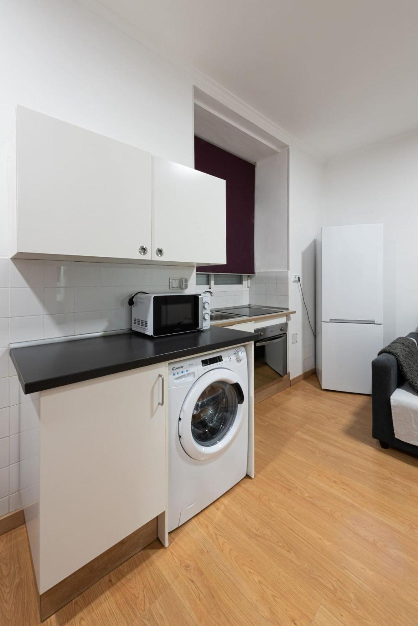 Apartamentos Day Madrid Luna Centro Gran Via Sol Malasana Buitenkant foto